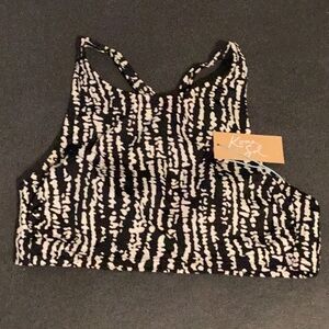 NWT Kona Sol Size M(8 - 10) Swim Top Black